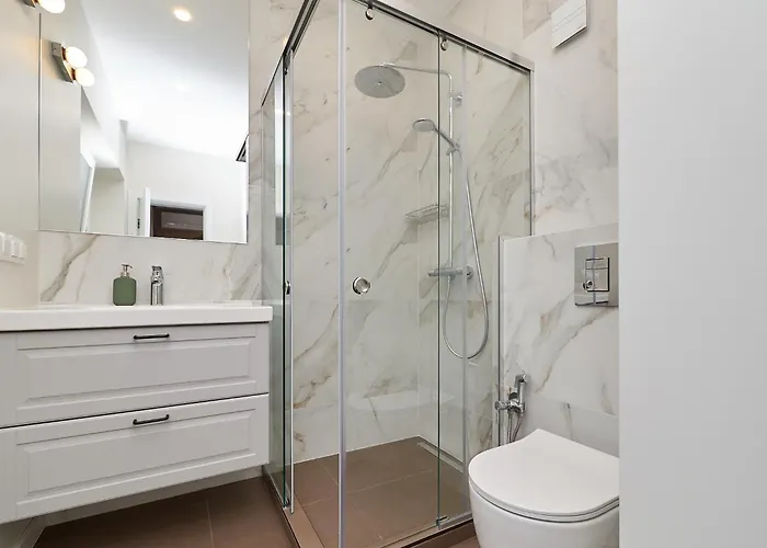 N17 Garden - Parking - Workdesk - Blackout Rolls- Netflix - Wash&dry Apartamento