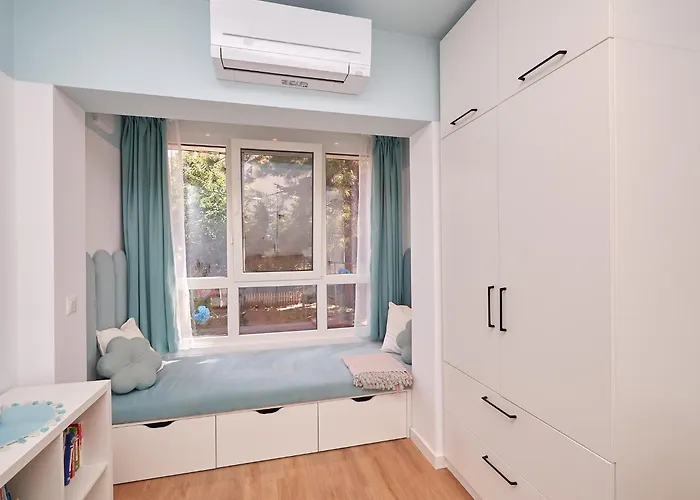 Apartamento N17 Garden - Parking - Workdesk - Blackout Rolls- Netflix - Wash&dry *