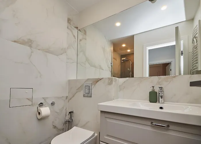 N17 Garden - Parking - Workdesk - Blackout Rolls- Netflix - Wash&dry * Burgas