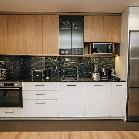 Design Flat N17 Garden Апартаменти