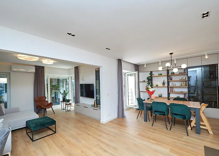 N17 Garden - Parking - Workdesk - Blackout Rolls- Netflix - Wash&dry Apartament