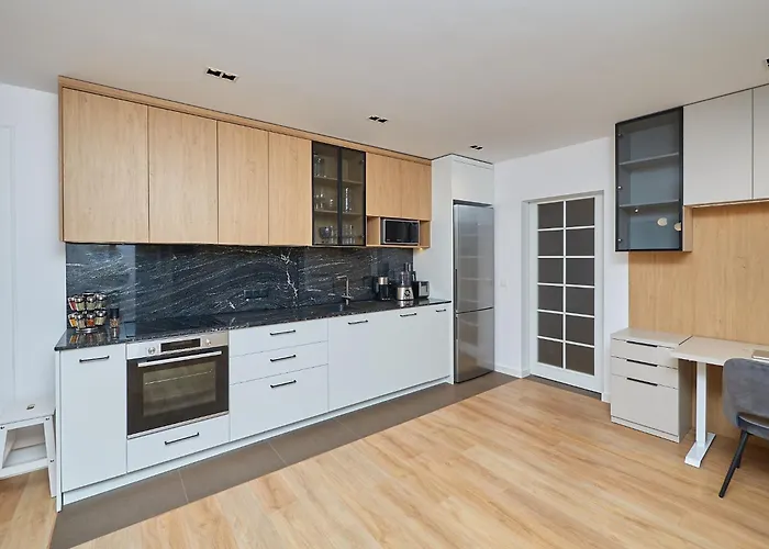 N17 Garden - Parking - Workdesk - Blackout Rolls- Netflix - Wash&dry * Burgas