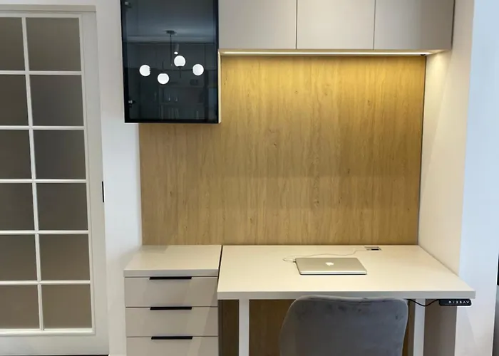 Apartament N17 Garden - Parking - Workdesk - Blackout Rolls- Netflix - Wash&dry *